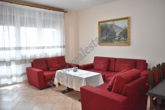 Apartament 1+1 me qira ne rrugen Islam Alla midis rruges Myslym Shyri dhe rruges se Kavajes ne Tiran